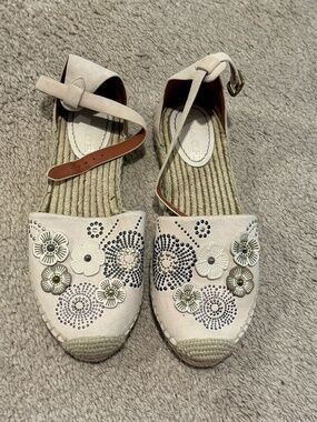 Coach Ankle Strap Astor Espadrille With Tea Rose Rivets 6.5